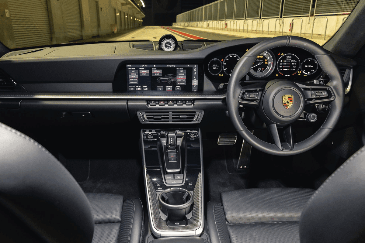 2021 Porsche interior 1