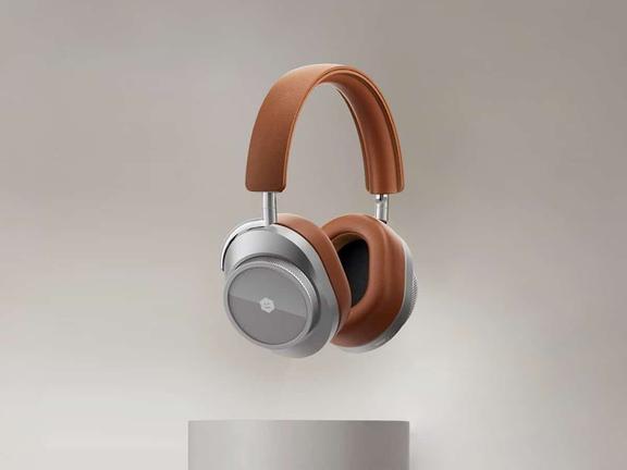 Master & Dynamic MW75 Headphones | Image: Master & Dynamic