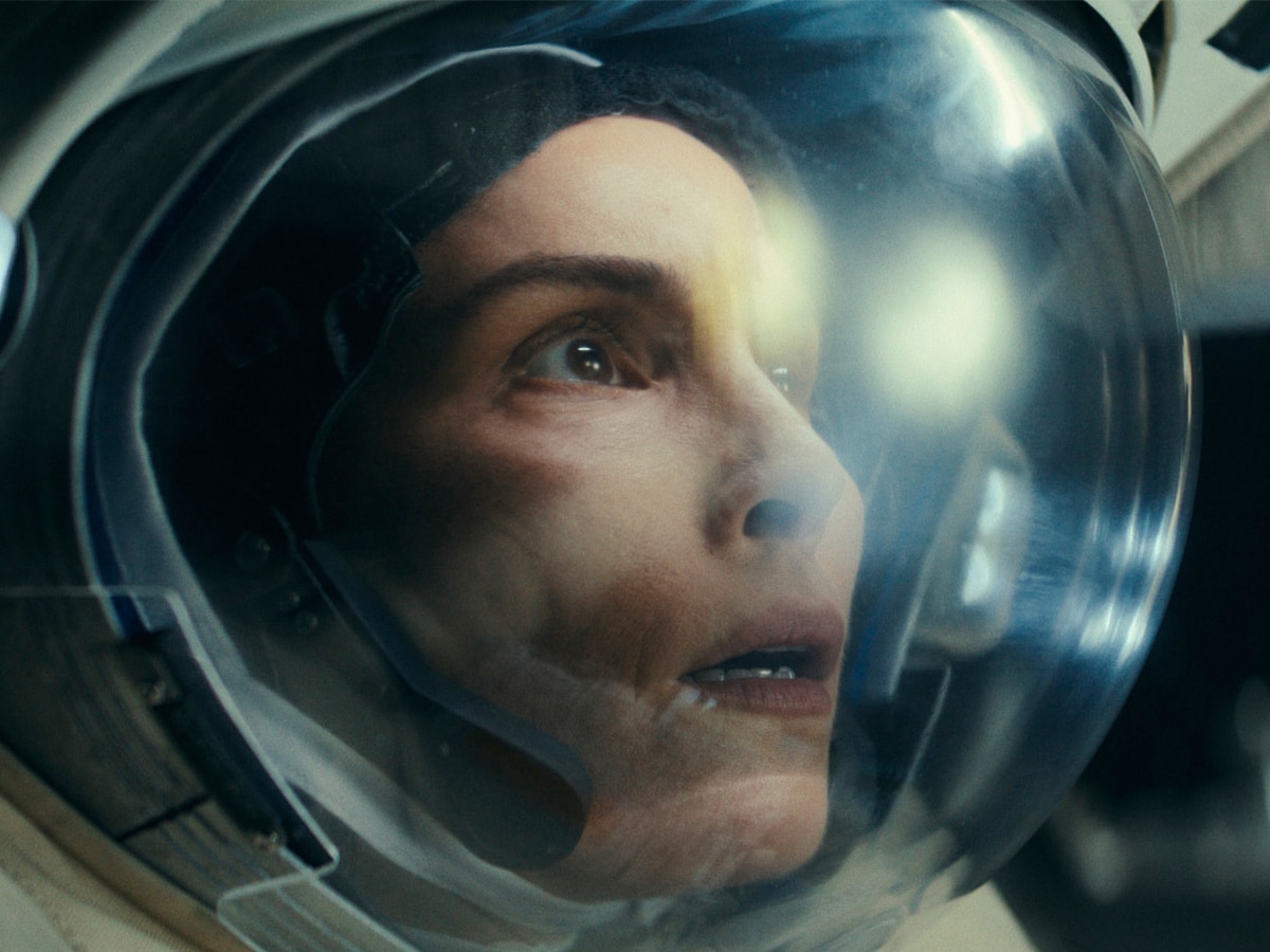 Apple Drops Nightmarish Trailer For Sci Fi Thriller Constellation