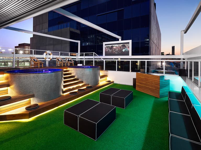11 best rooftop bars in brisbane