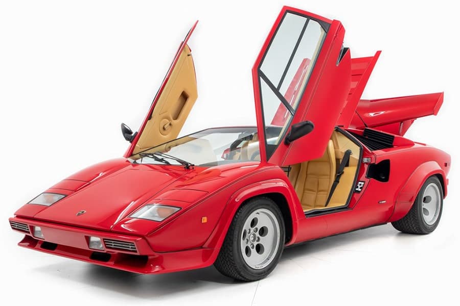 lamborghini countach both door open for viewing