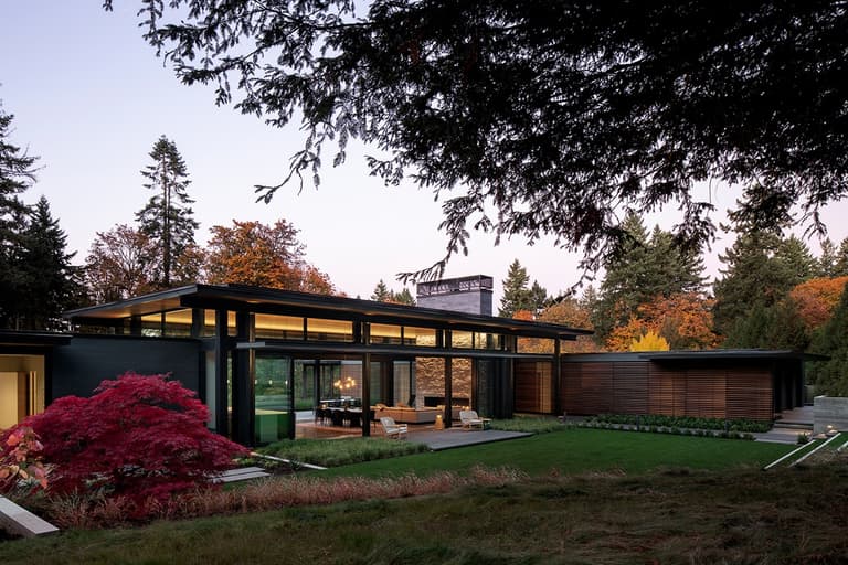 Glass link house 1