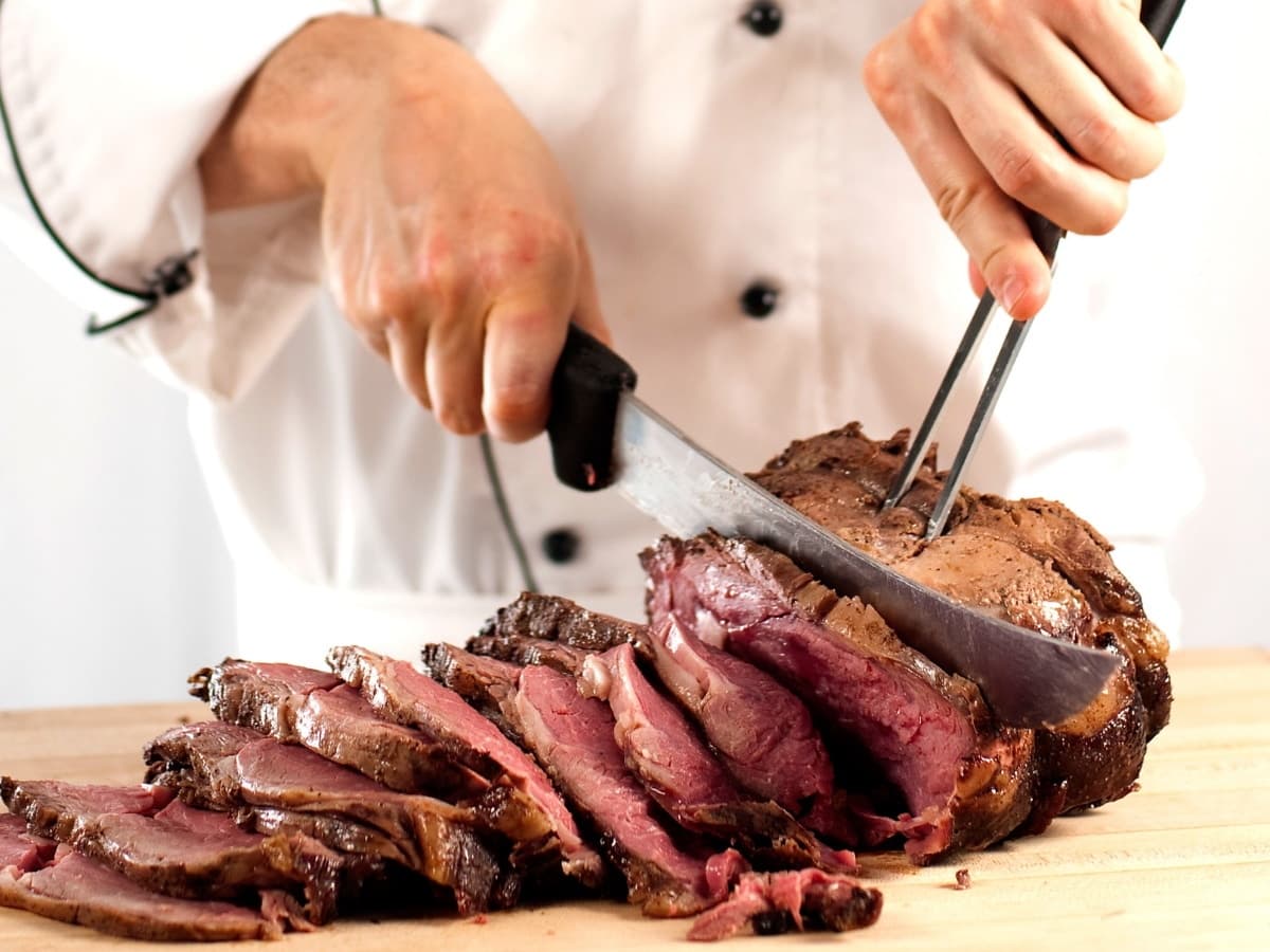 How to properly carve meat