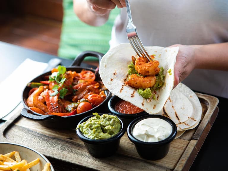 mucho mexicano restaurant meal
