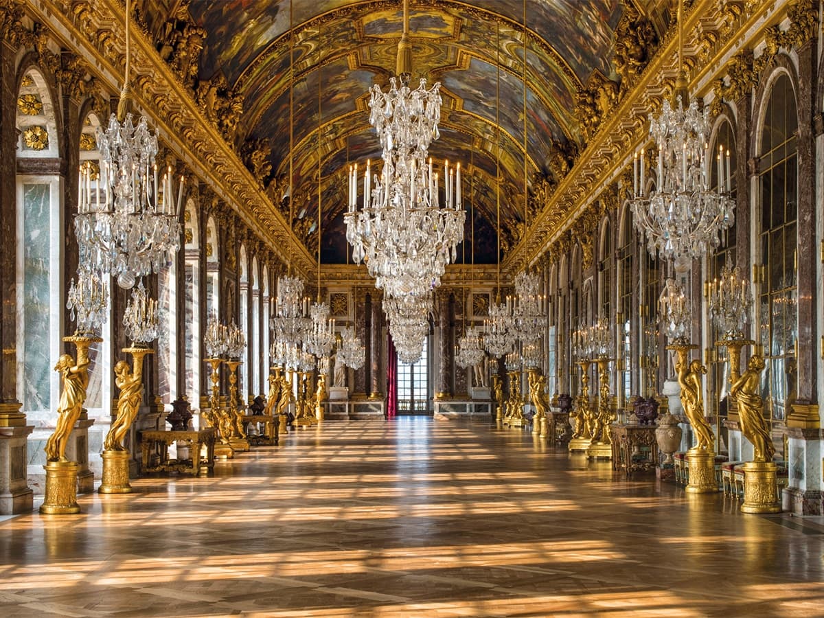 Stay at the palace of versailles 1