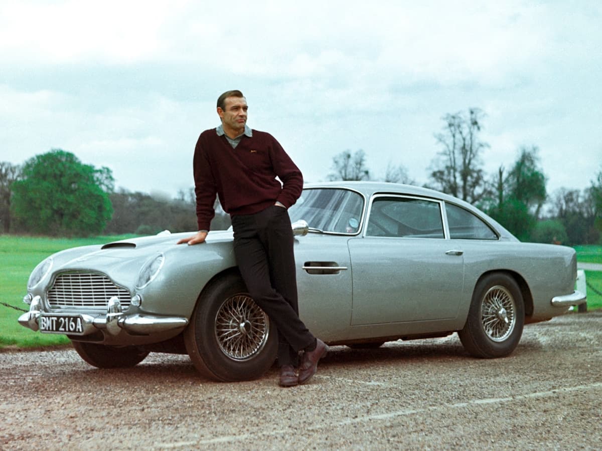 James bond aston martin db5 1