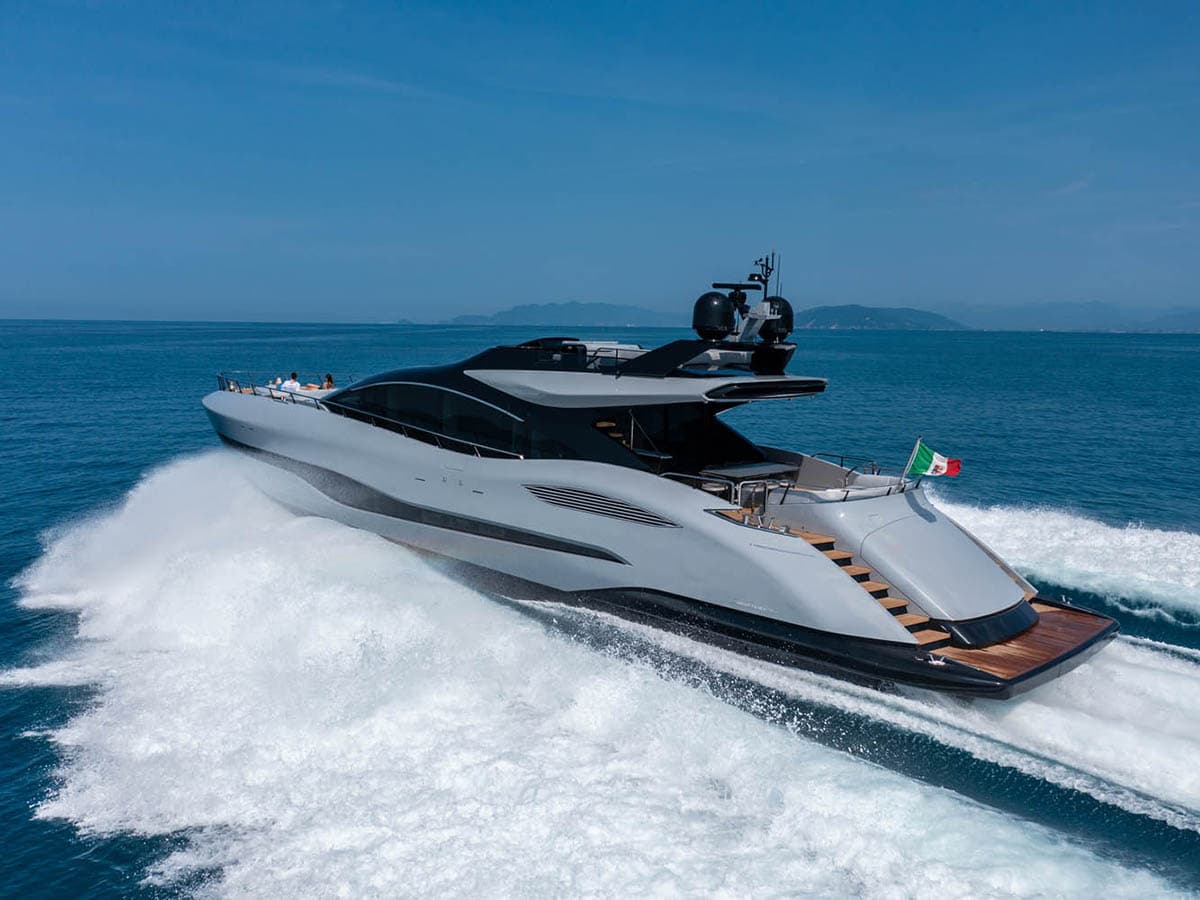 Mangusta 104 rev lifestyle