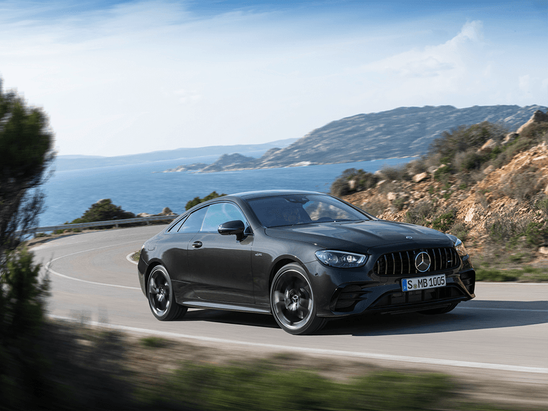 How does the mercedes amg e53 drive