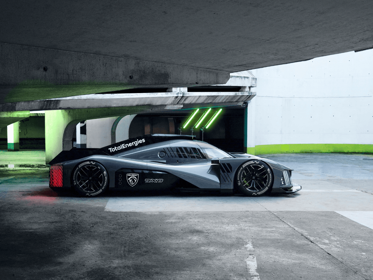 Peugeot 9x8 le mans hypercar side angle