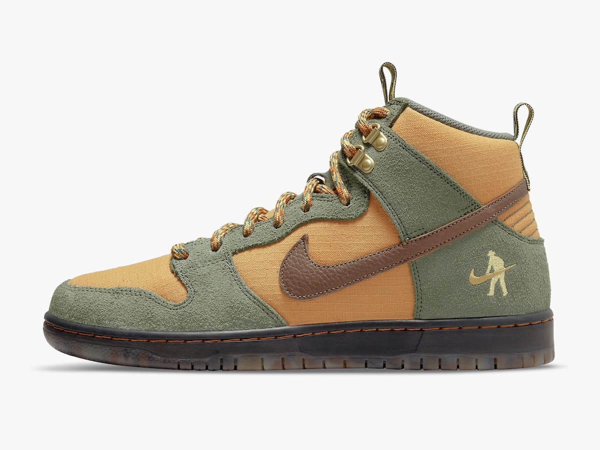 Nike x pass port sb dunk high pro