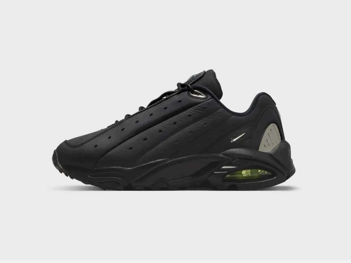 Nocta hot step triple black