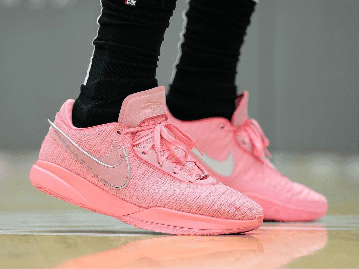 Lebron james shoes 2024 pink and grey