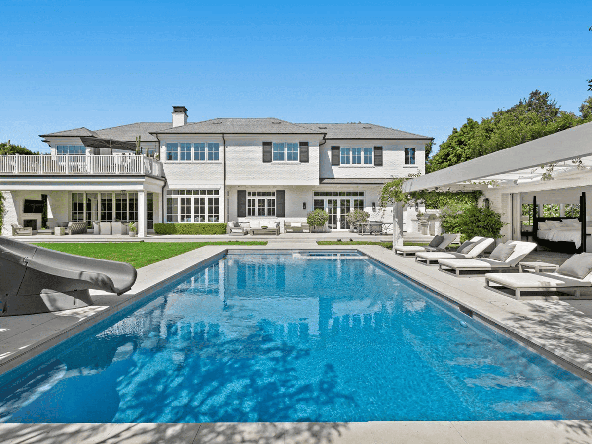 Ben Affleck Lists Pacific Palisades Mansion