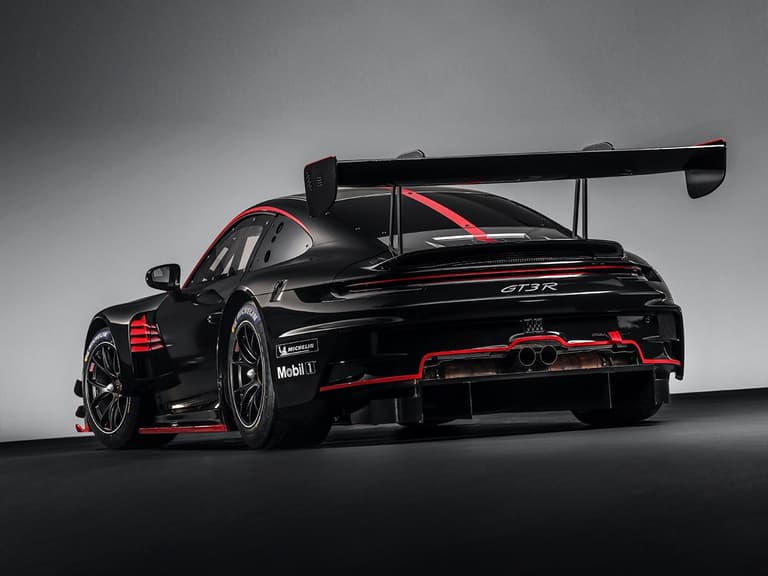 Porsche 911 gt3 r 1 1