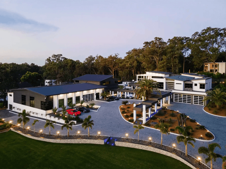 Brisbane Mega-Mansion