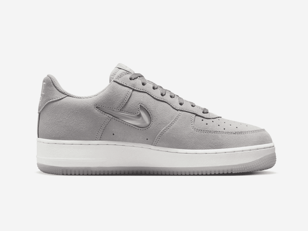 Nike Air Force 1 Low Retro LT 'Smoke Grey' | Image: Nike