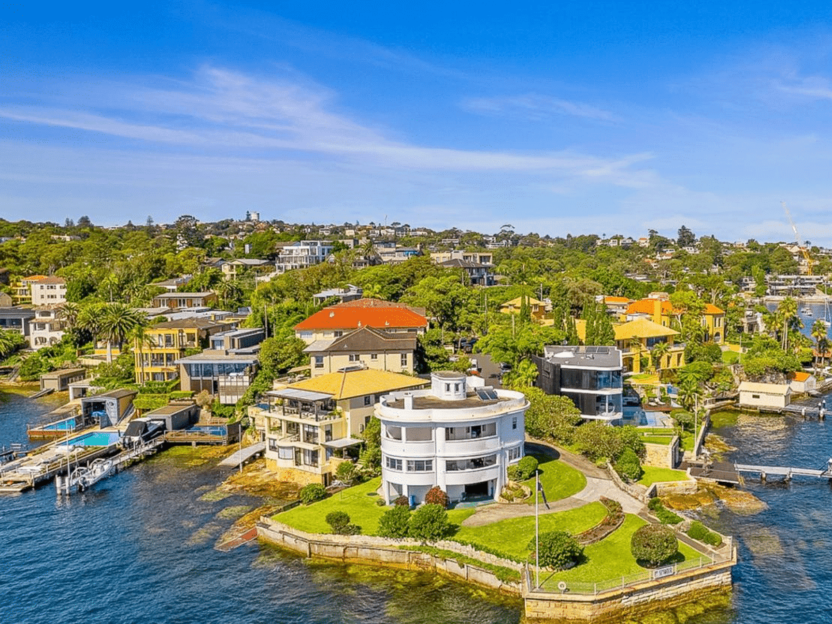'Pt Seymour' at 83 Fitzwilliam Road, Vaucluse | Image: Sothebys Real Estate