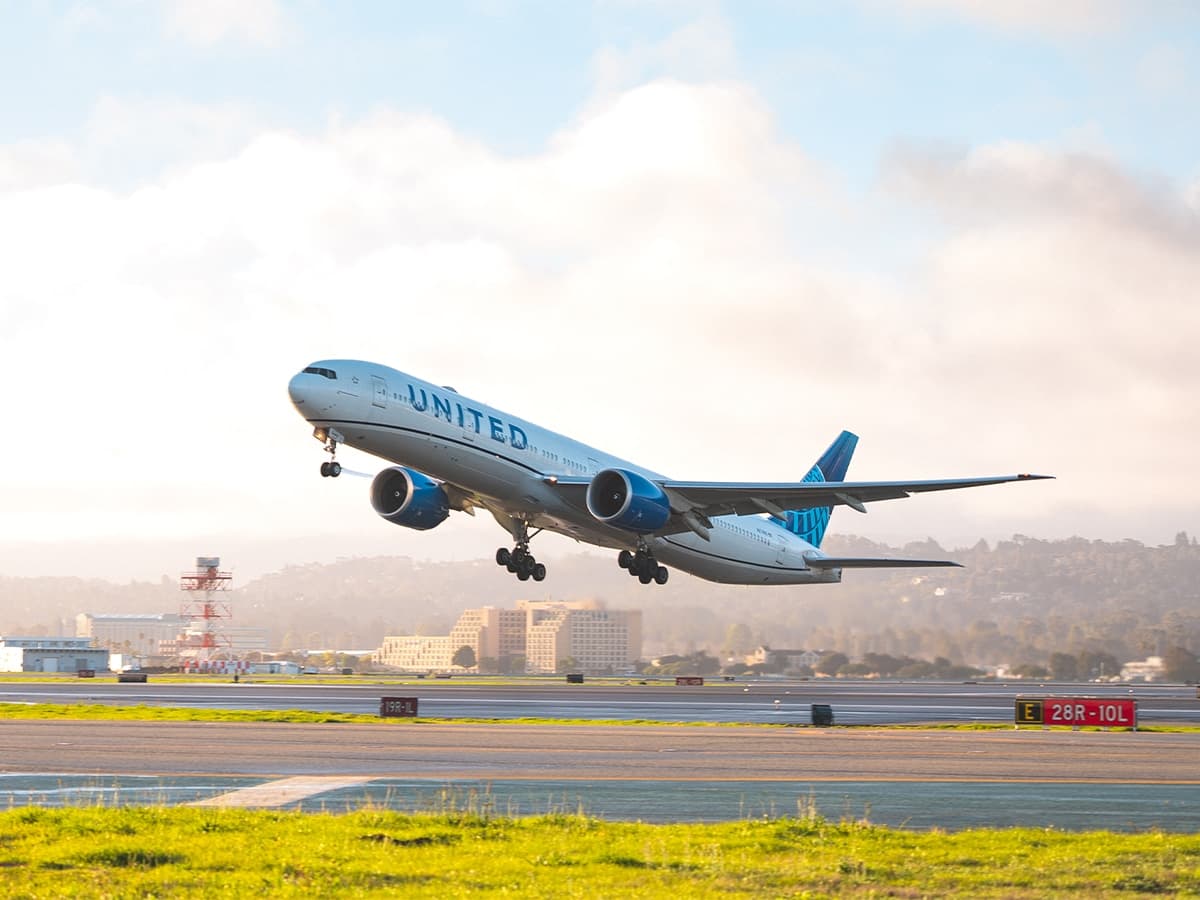 United airlines more flights to australia