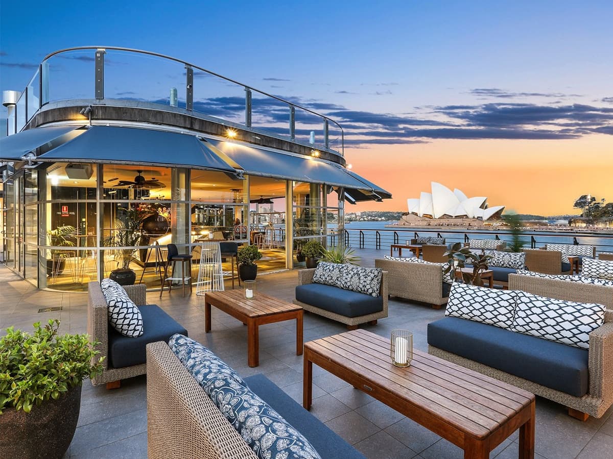 cruise bar
