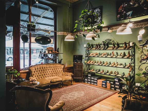Manfred's shoe lounge 2