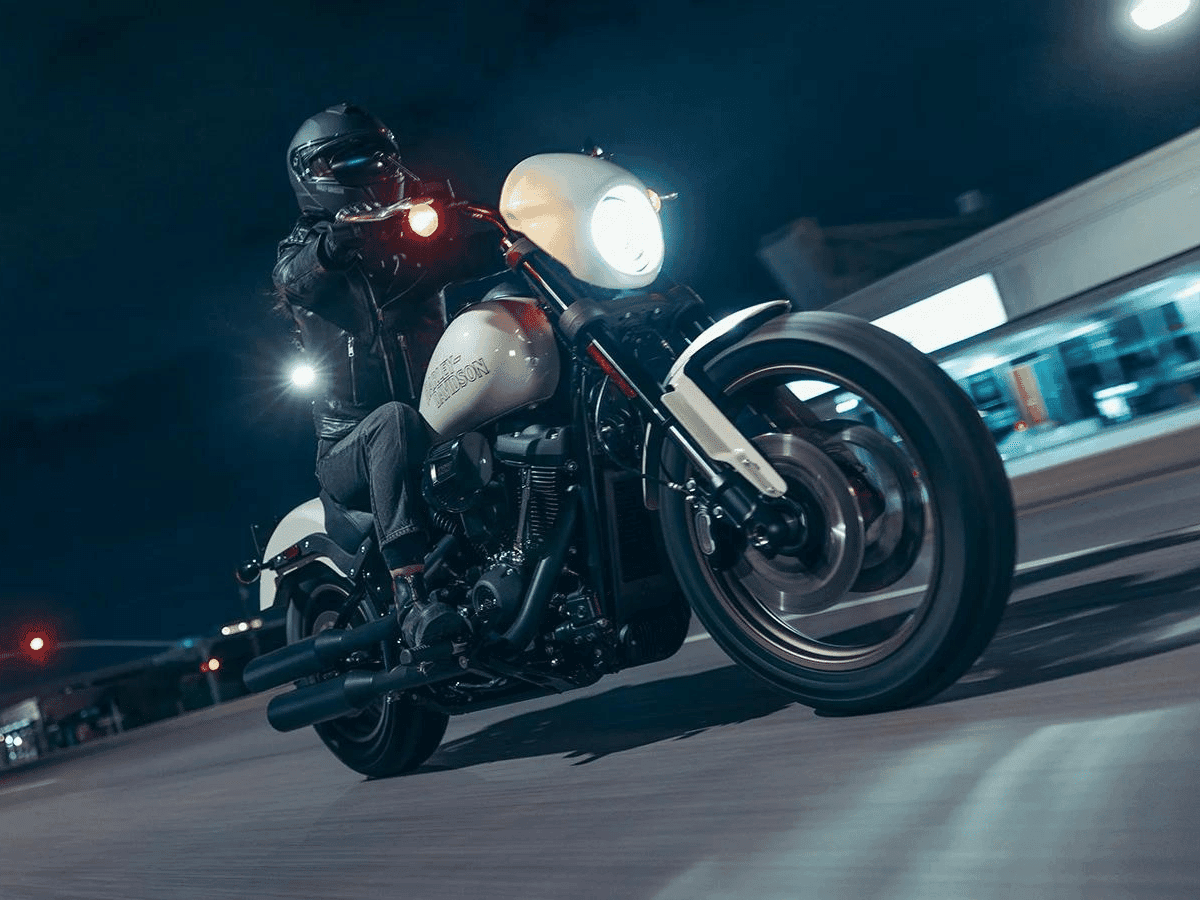 Harley davidson low rider s 1