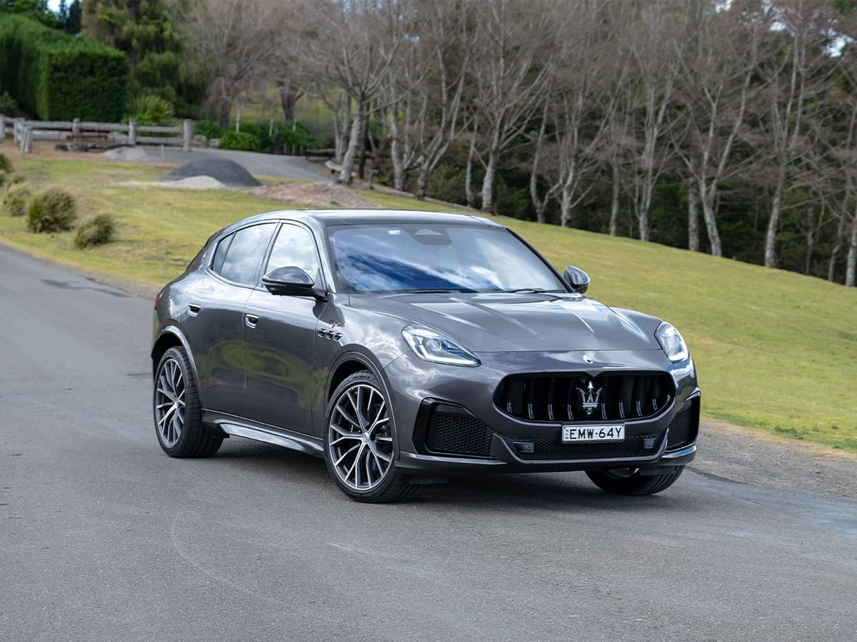 Maserati grecale trofeo feature option 2