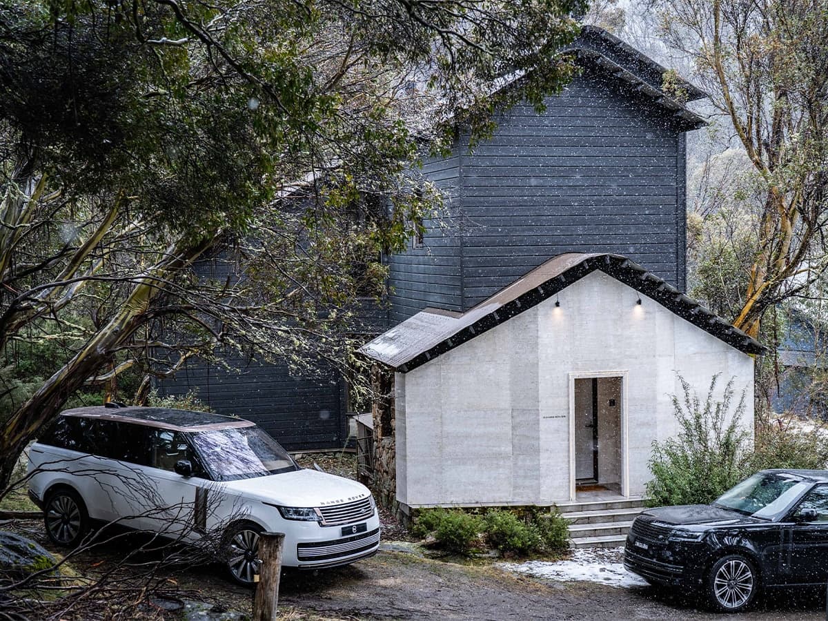 Range rover house thredbo feature image
