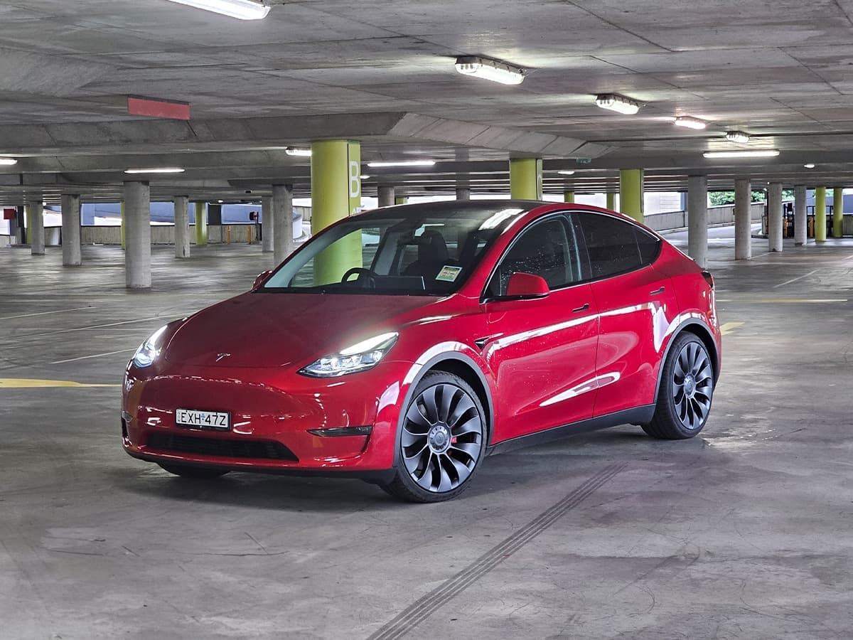 2023 tesla model y performance feature 1