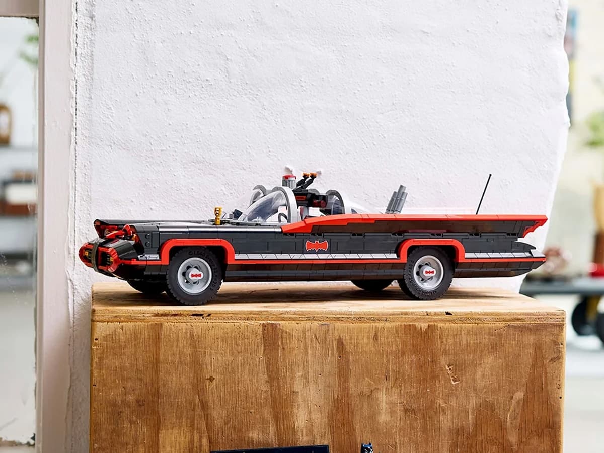 LEGO 1966 Batmobile | Image: LEGO