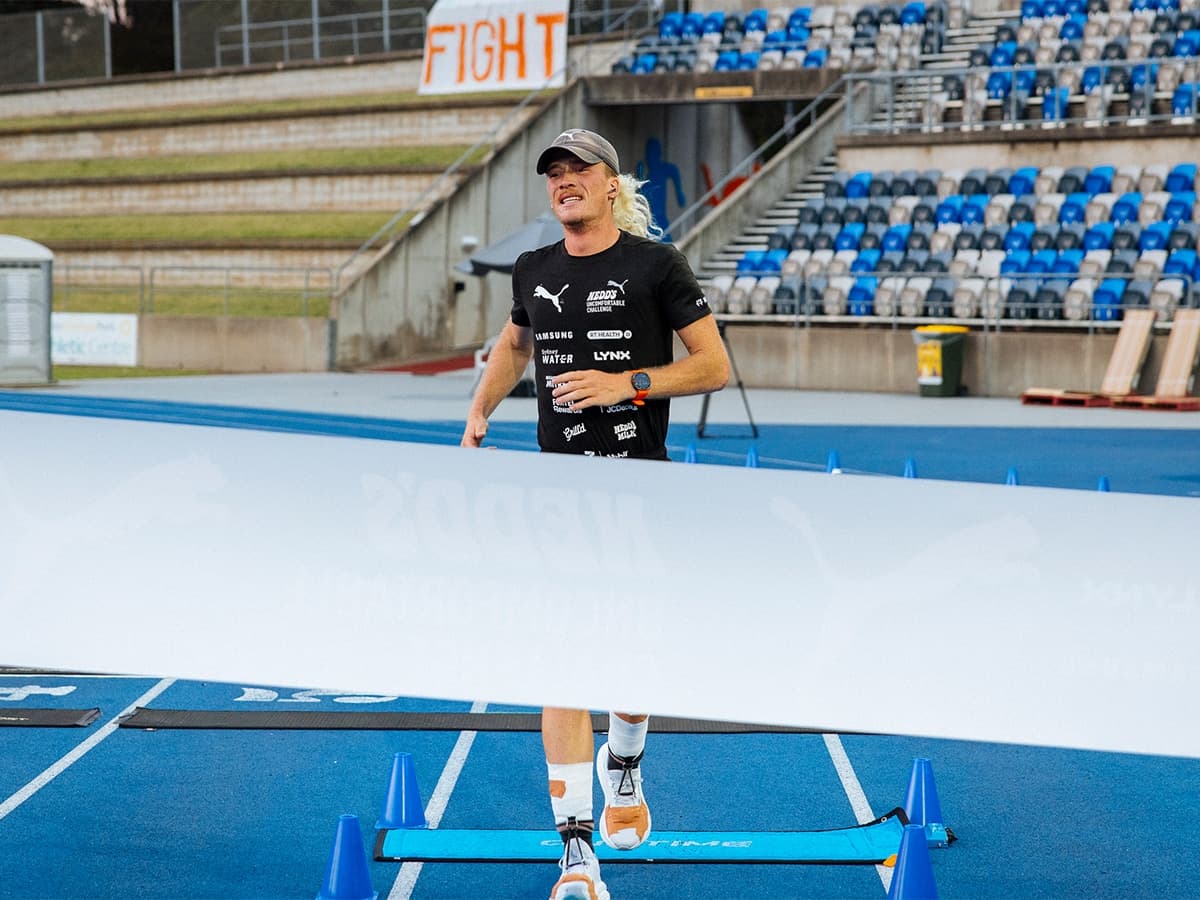 Nedd Brockmann completes 1,600km run | Image: Marty Rowney/Bursty