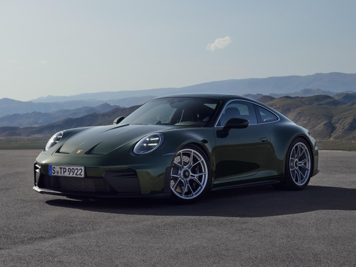 Porsche 911 gt3 touring feature