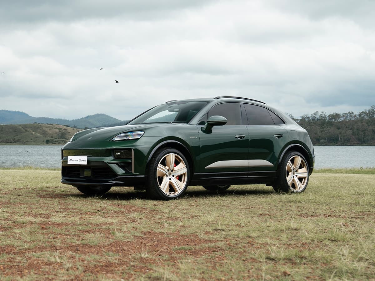 Porsche macan turbo feature