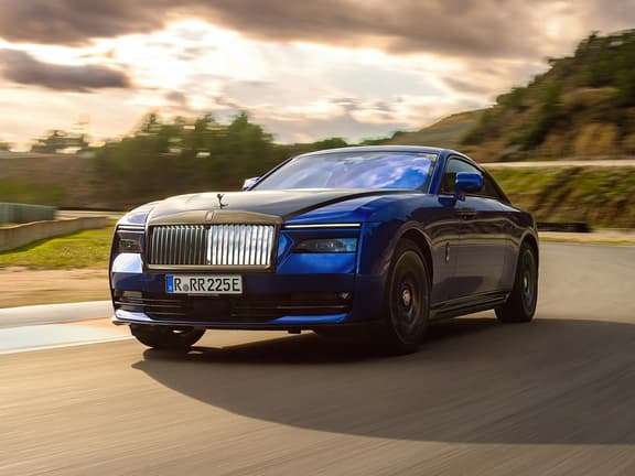 Rolls royce black badge spectre feature