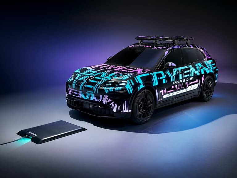 Porsche cayenne wireless charging 3