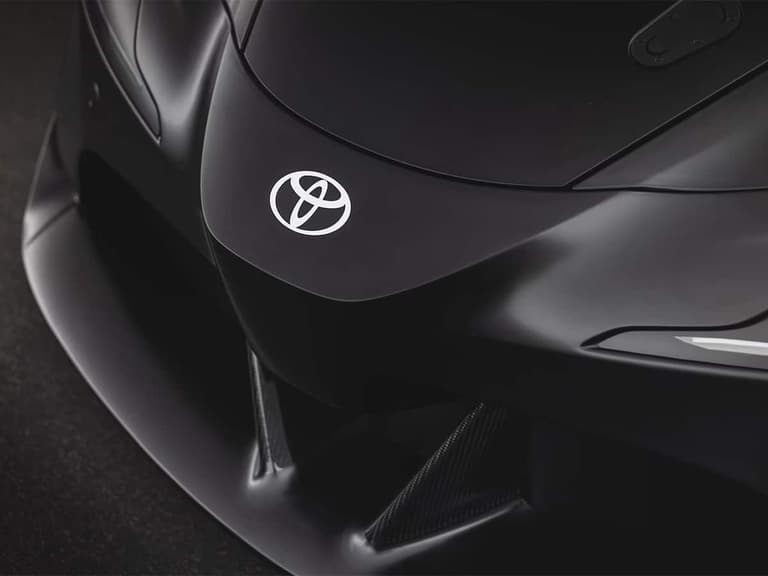 V8 toyota supra 5