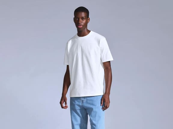 Levi's® blue tab™ men's relaxed tee