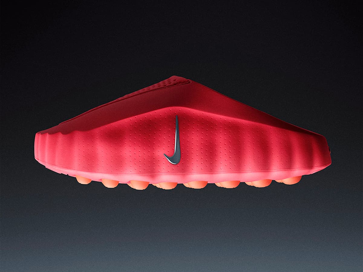 Nike mind 001 in red