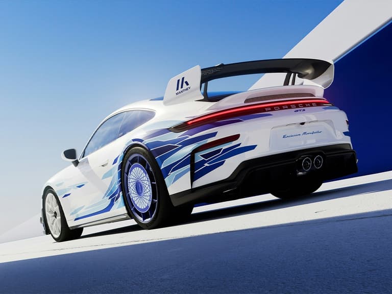 Porsche gt3 aritsan edition rear end close