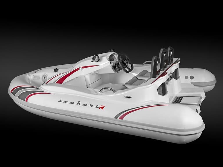 Seakart 335 watercraft