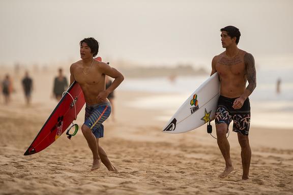 pro surfers still froth for quiksilver