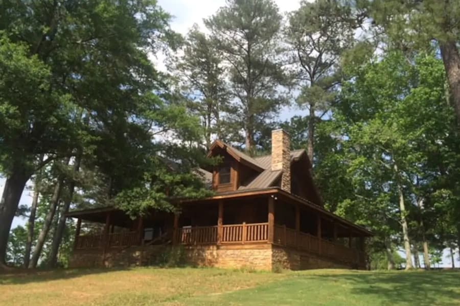 tony starks cabin is on airbnb