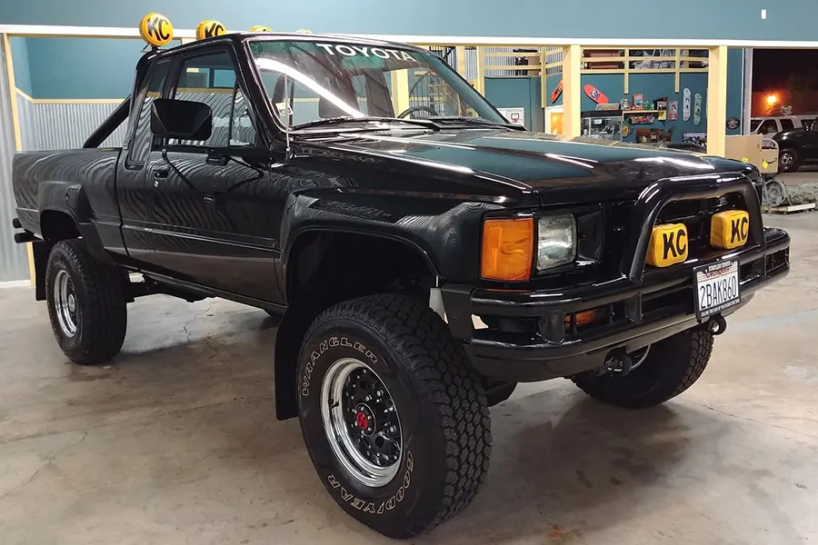 1985 Toyota 4X4 Back to the future pickup side view