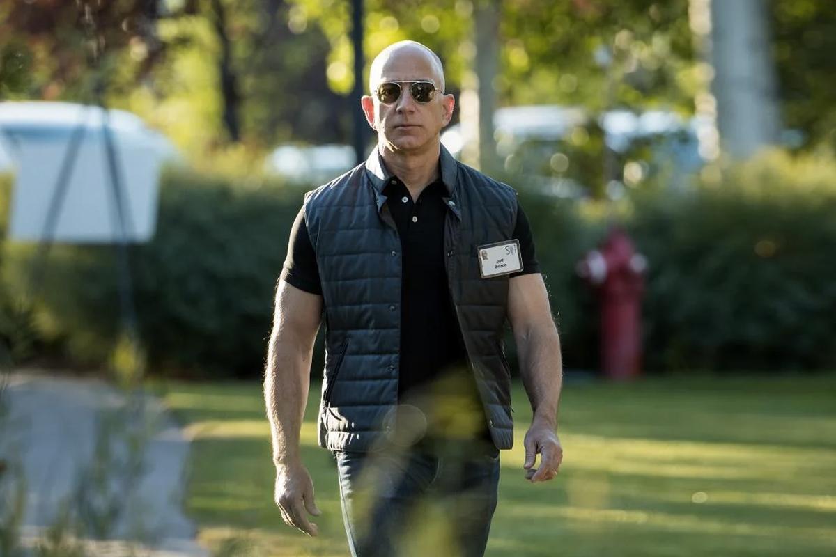 Jeff Bezos Stepping Down