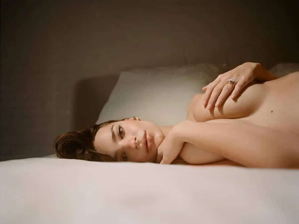 Emily Ratajkowski Pregnancy Shoot