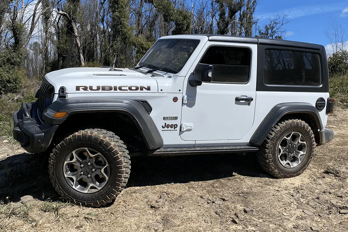 2020 jeep wrangler rubicon recon flexing at lithgow