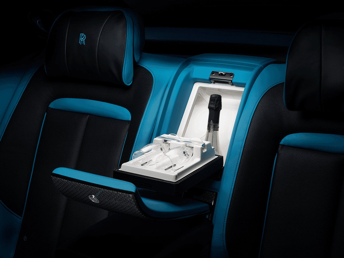 Rolls royce back badge ghost champagne tray