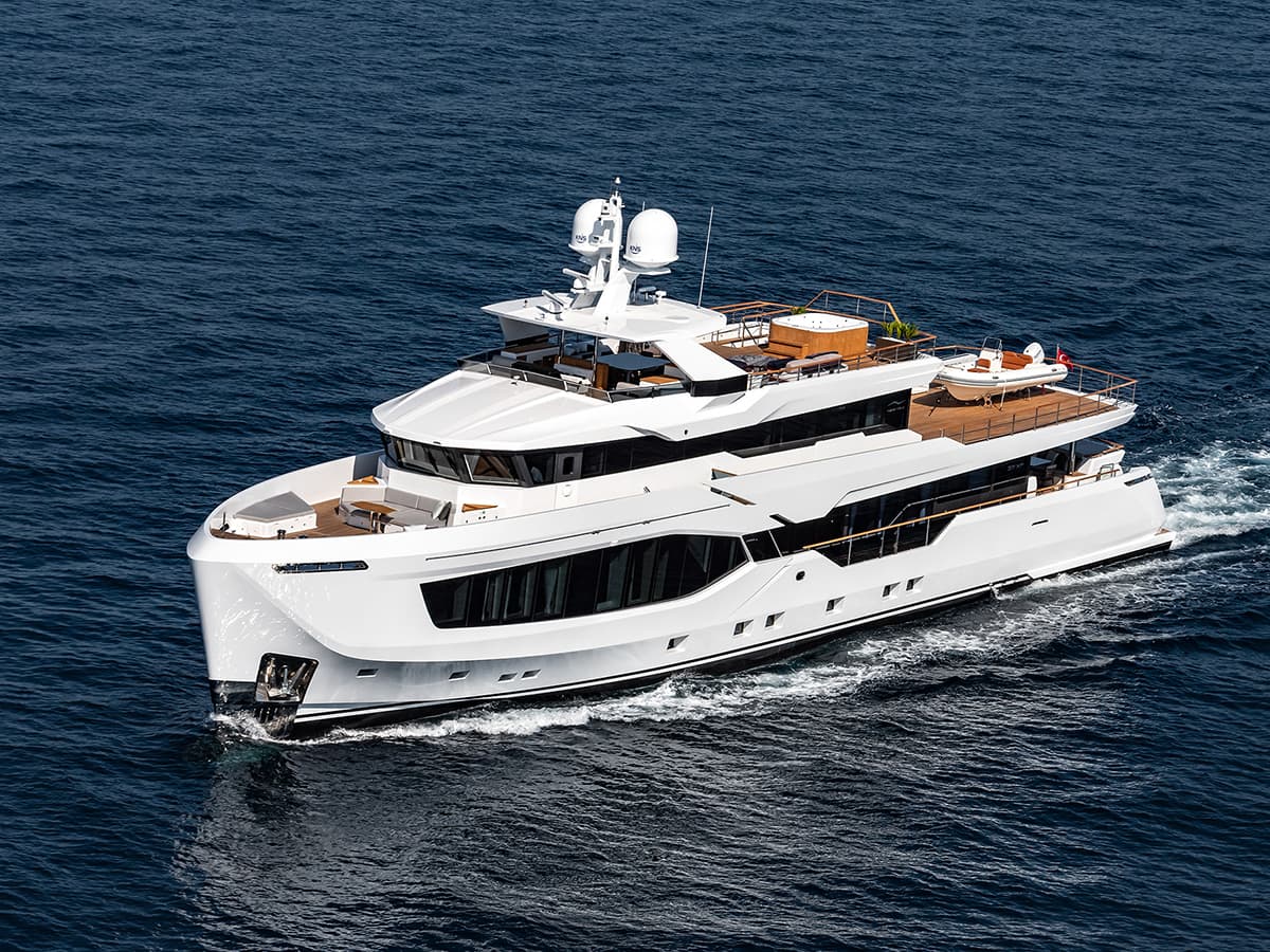 Numarine 37xp expedition superyacht top view