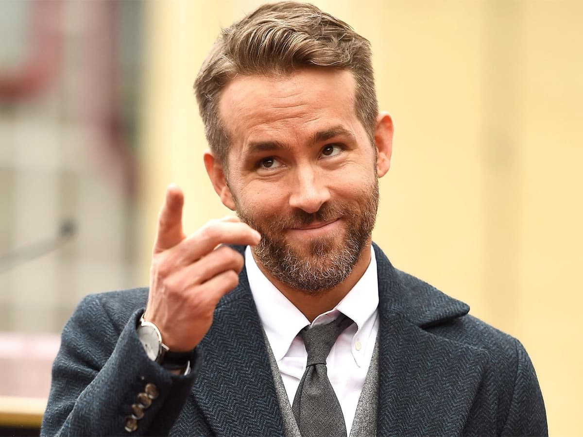 Ryan Reynolds pointing at someone
