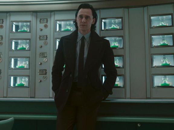 Tom hiddleston in disney 's 'loki' season 2 trailer