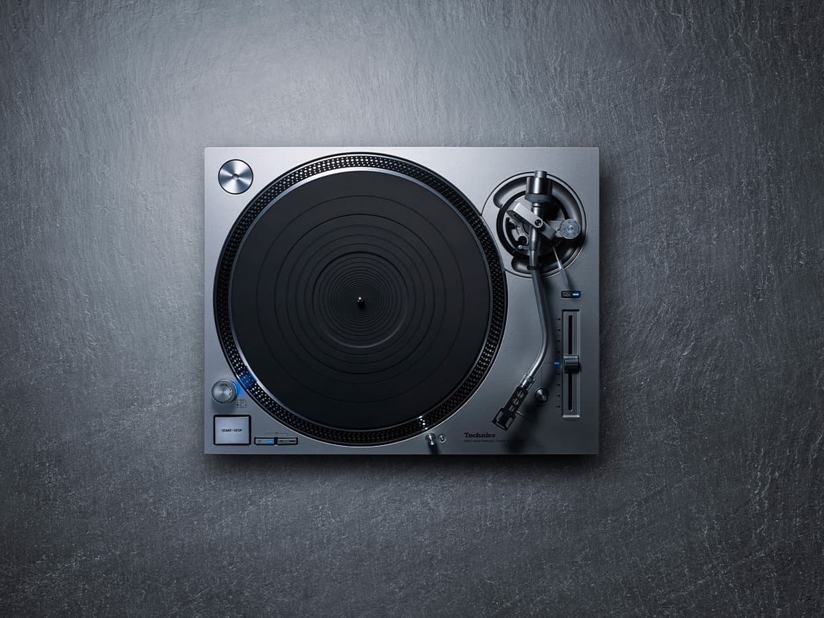 Technics SL 1200GR2BS Grand Class Turntable | Image: Technics